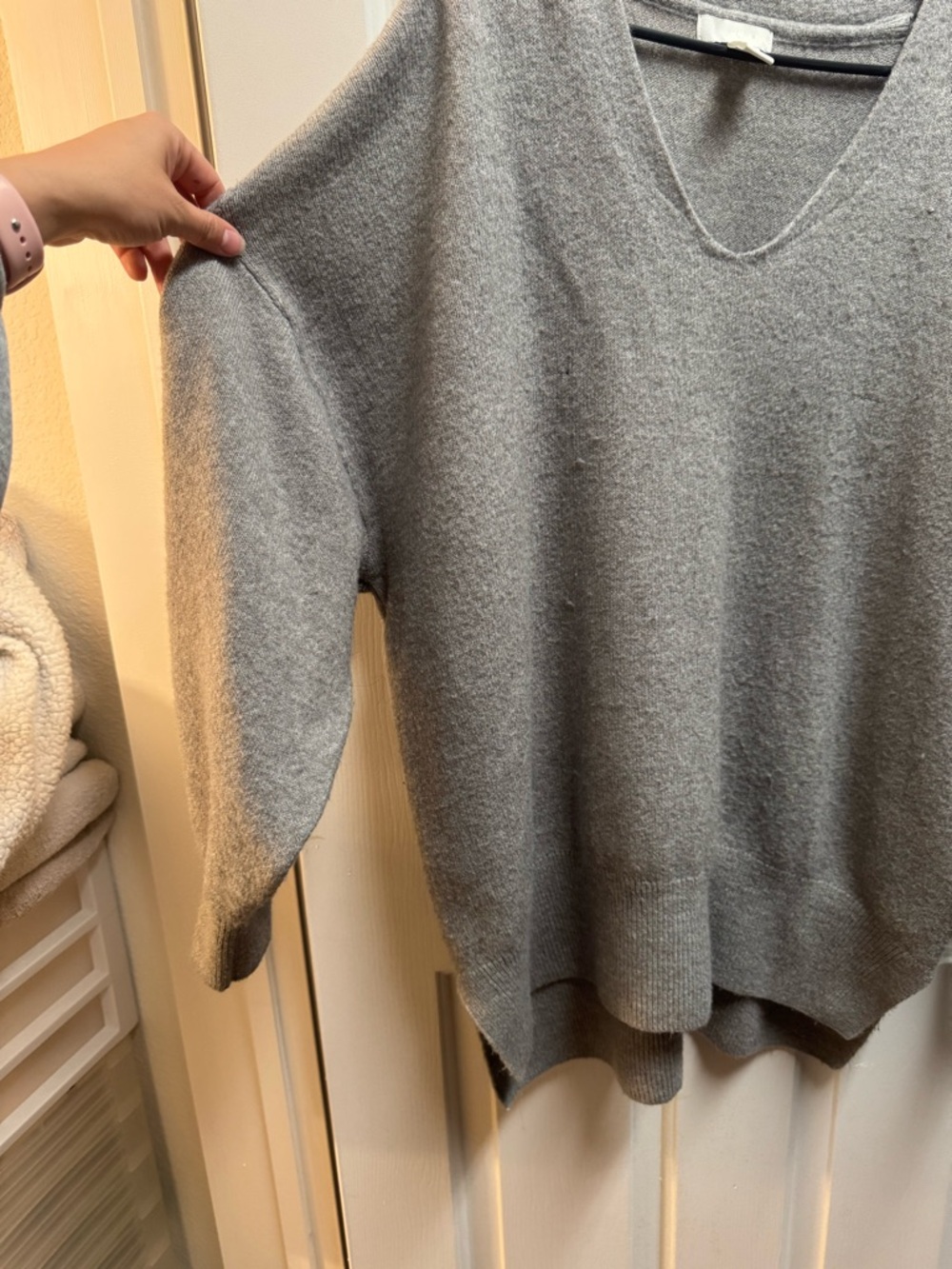 H&M Gray Crewneck Oversized Sweater - Picture 2 of 11